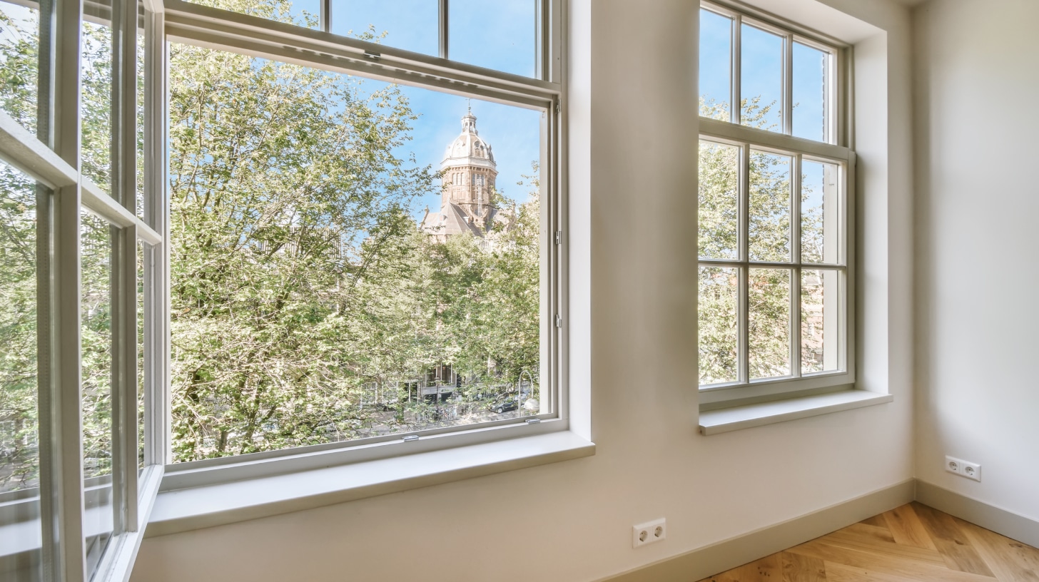 Top 10 Window Coverings for a Stylish and Functional Home
