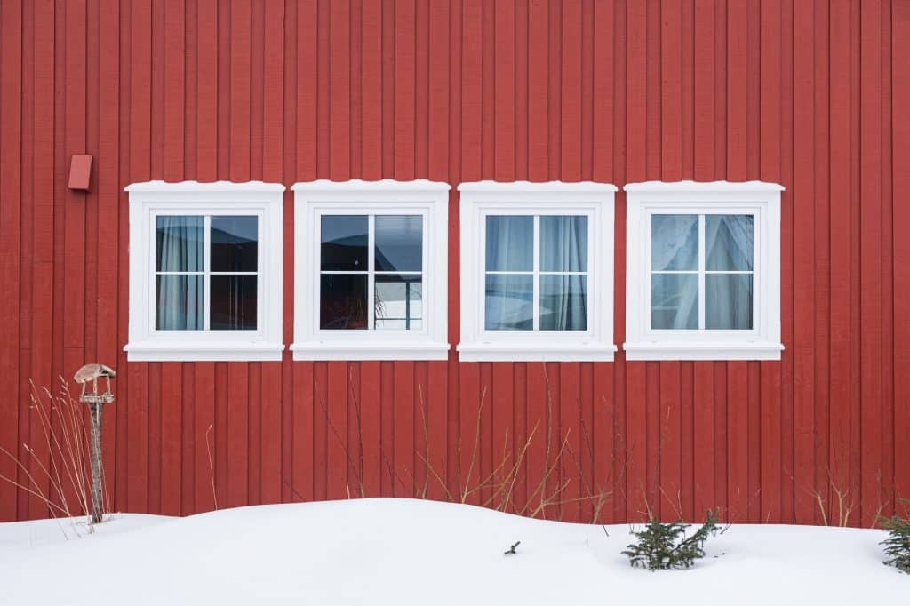 canadian vinyl windows